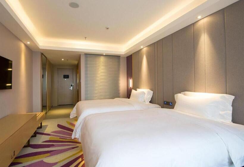 Lavande Hotel Qijiang High Speed Railway Station