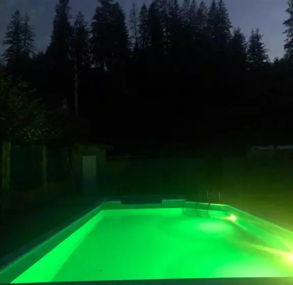 Majatalo садиба яна