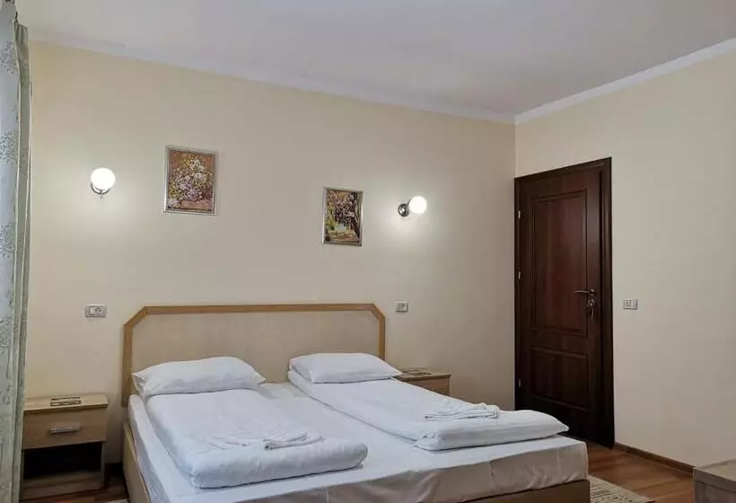 ペンション Fantanita Craiesei