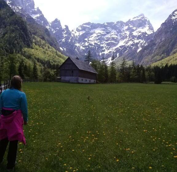 هتل Farmhouse štiftar