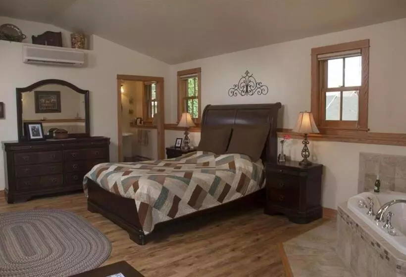 ホテル Lake Orchard Farm Retreat