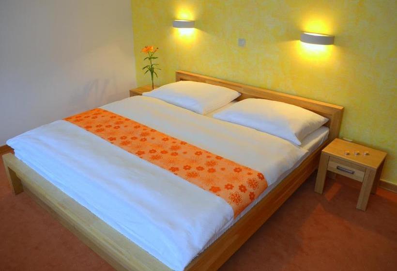 בית מלון כפרי Trend