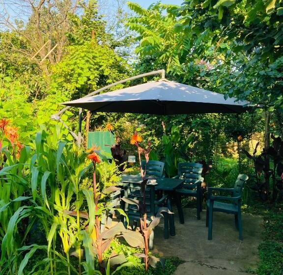 پانسیون Guest House Barbi