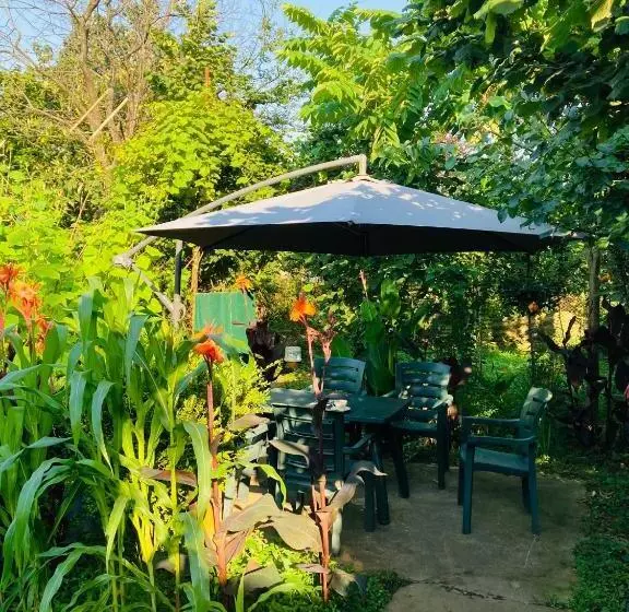 پانسیون Guest House Barbi