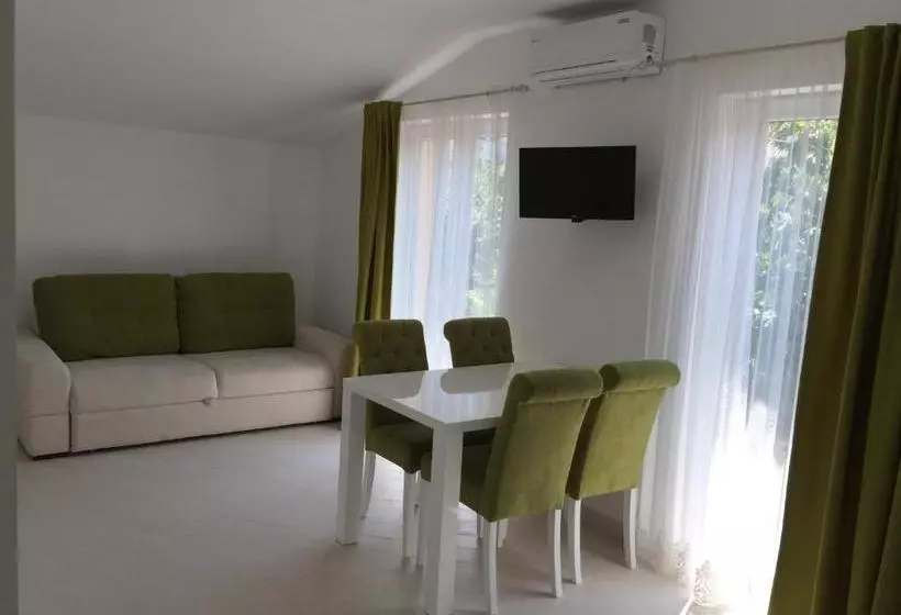Majatalo Guest House