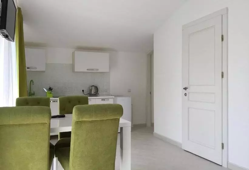 Majatalo Guest House