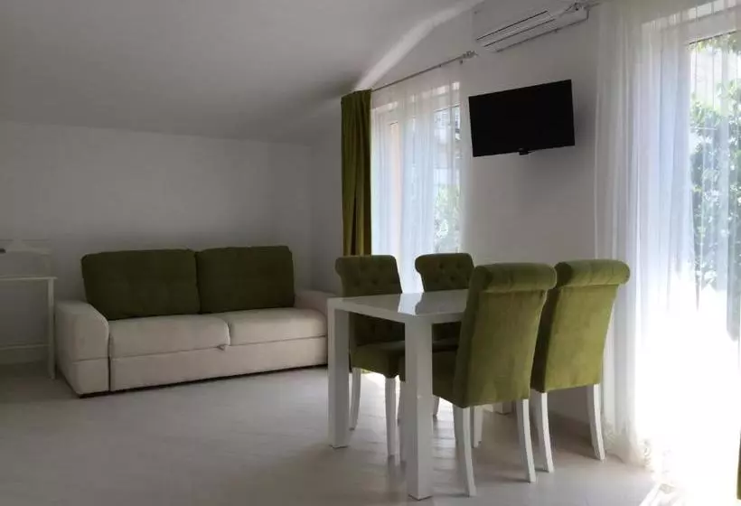 Majatalo Guest House