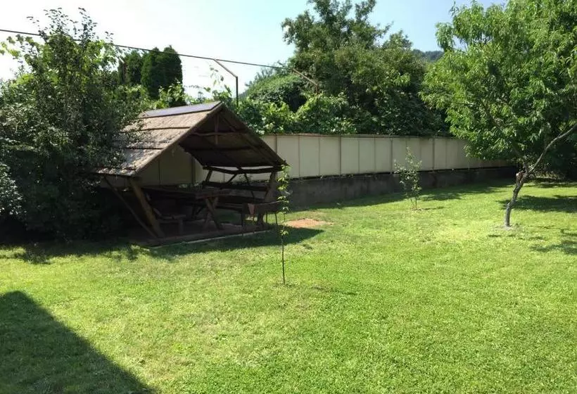 Majatalo Guest House