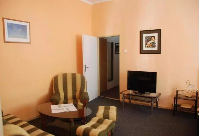 Majatalo Penzion Rotunda