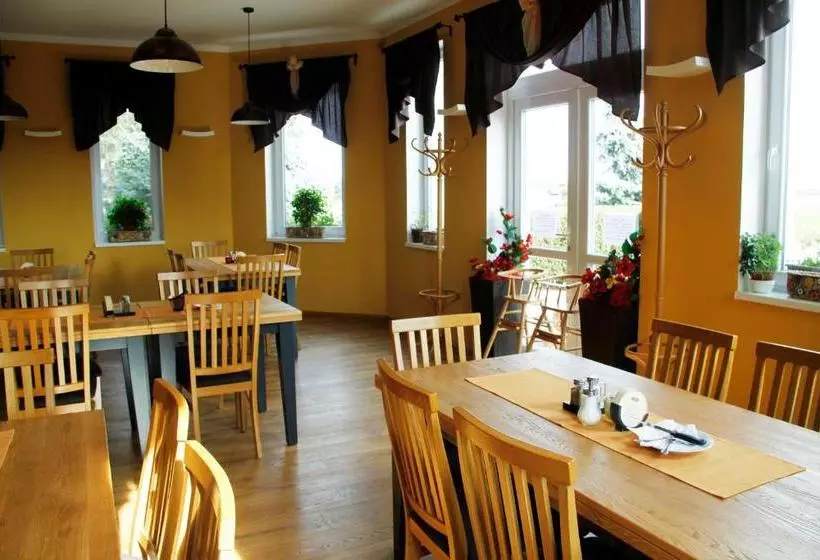 پانسیون Penzion V Zálesí