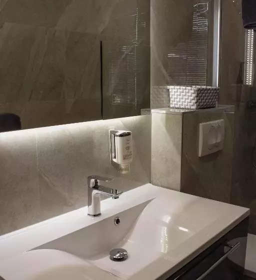 črni Baron Pension Black Baron