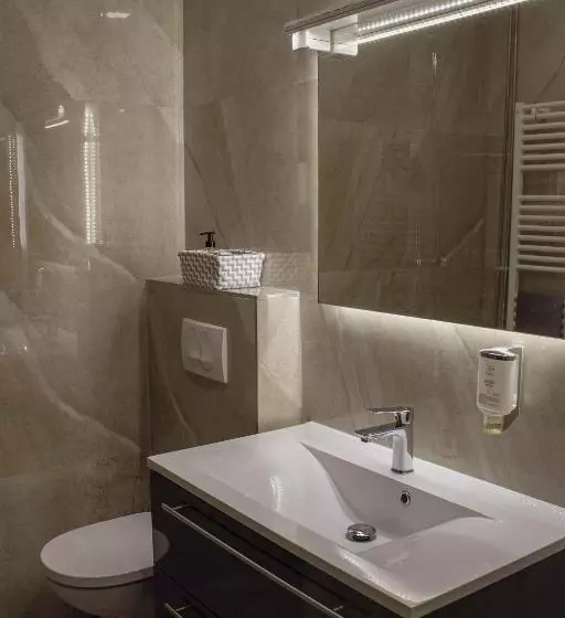 črni Baron Pension Black Baron