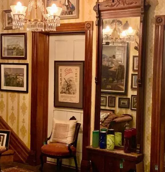 The Dolon House Bed & Breakfast!