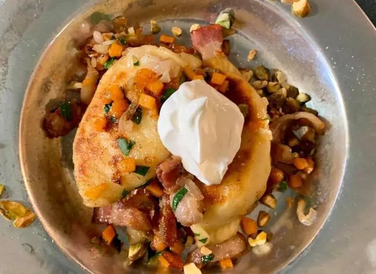 The Dolon House Bed & Breakfast!