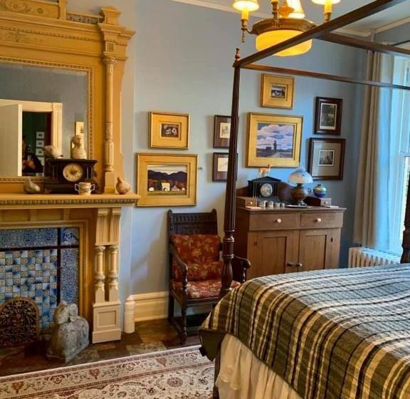 The Dolon House Bed & Breakfast!