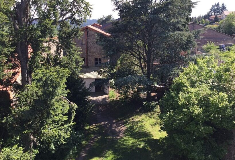 ベッドアンドブレックファースト Les Marronniers