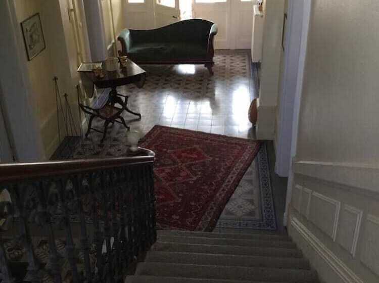 ベッドアンドブレックファースト Les Marronniers