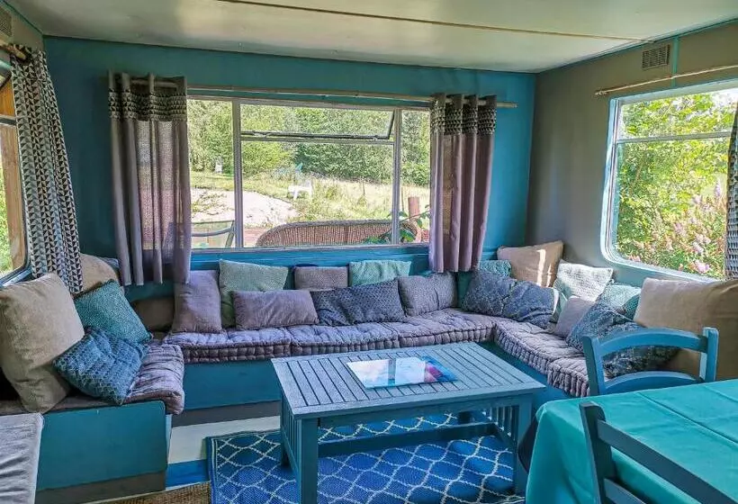 ペンション Au Bonheur Nomade