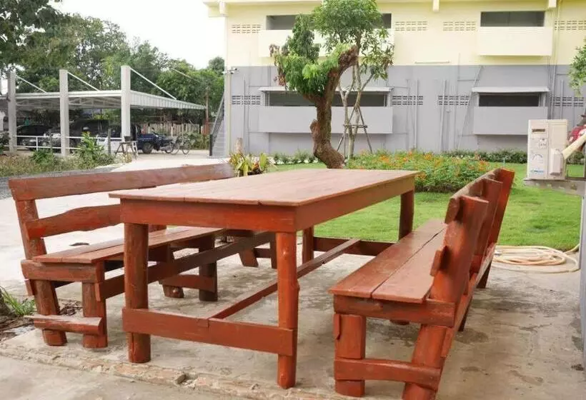 Majatalo Oyo Ban Thassanee