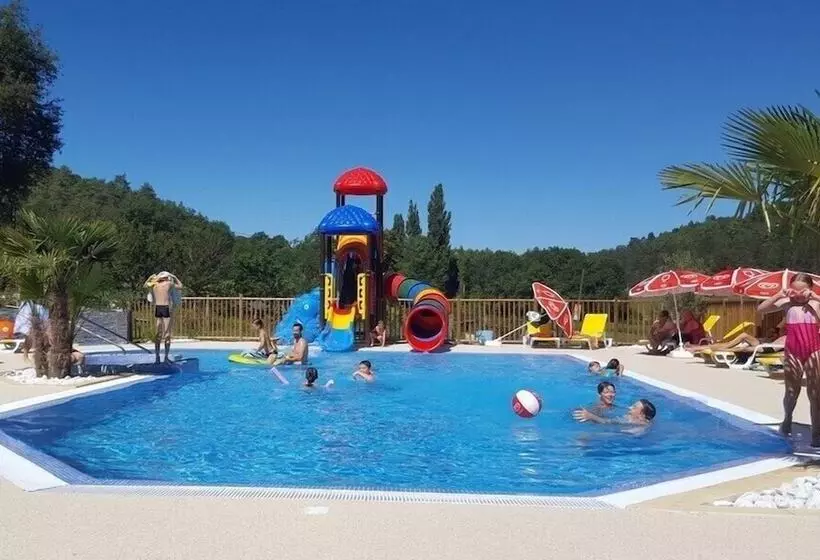 ホテル Camping Le Verdoyant   Gites