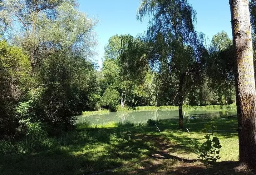 ホテル Camping Le Verdoyant   Gites