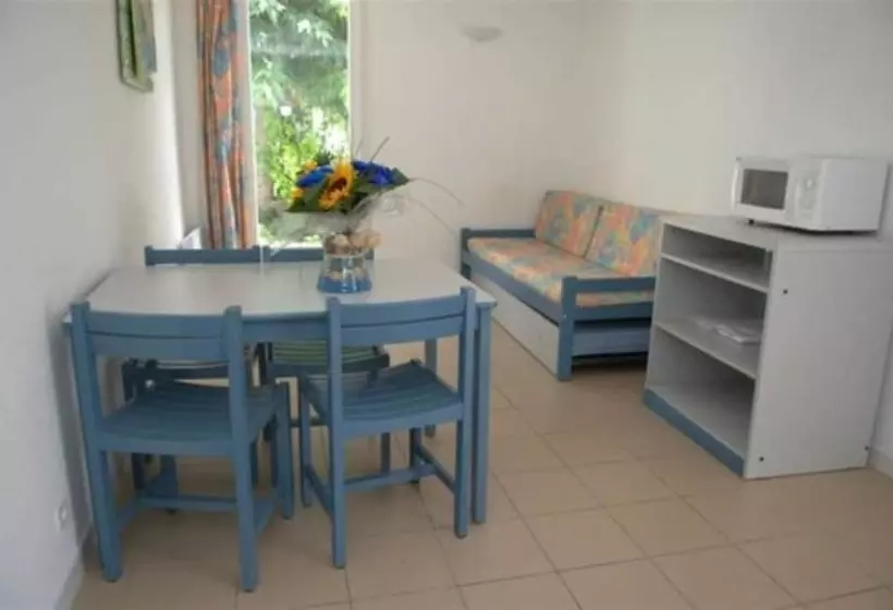 هتل Village Vacances Des Rives Des Corbieres