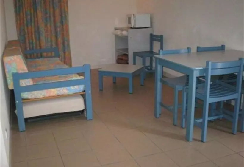 هتل Village Vacances Des Rives Des Corbieres