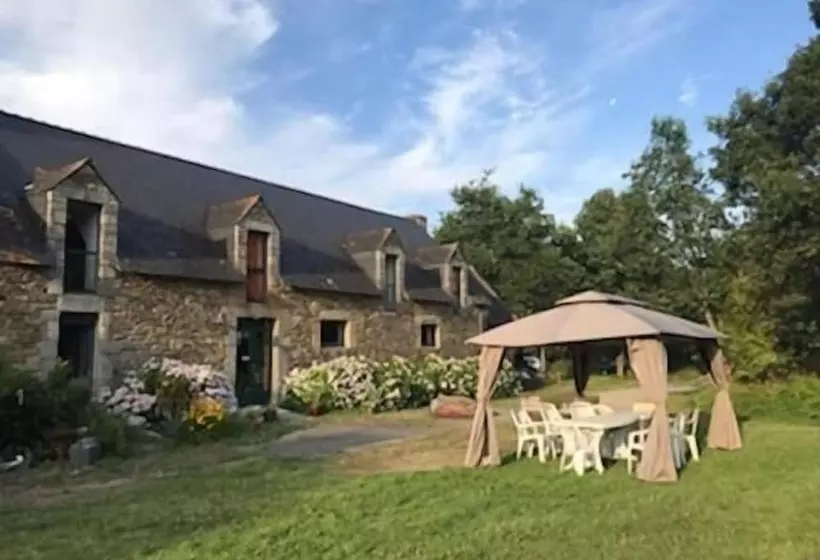 ベッドアンドブレックファースト Domaine De Lesty   Chambre D Hôtes