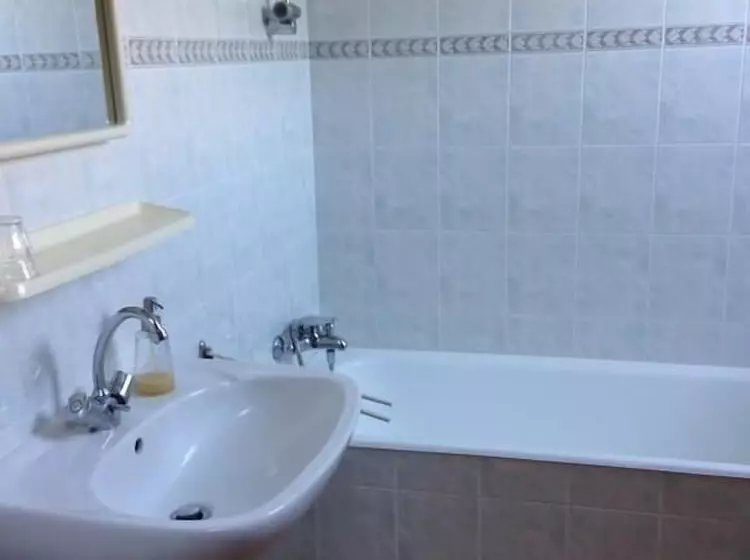 ベッドアンドブレックファースト Domaine De Lesty   Chambre D Hôtes