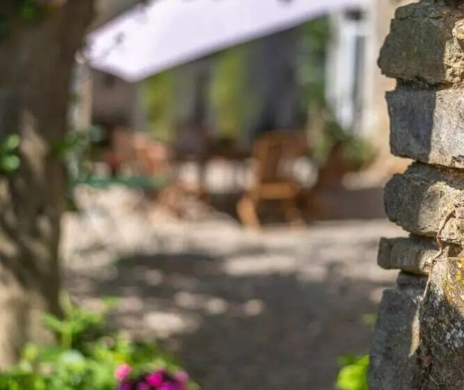 Aamiaismajoitus (B&B) Maison D Hôtes Mas De La Chadenede