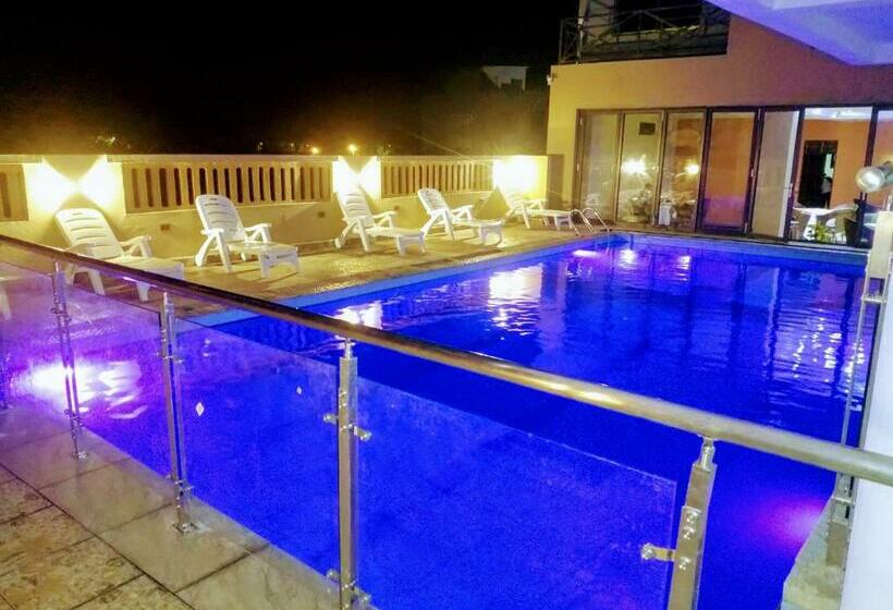 هتل Sisters And Spa