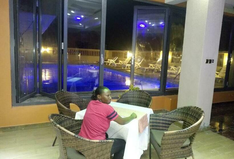 هتل Sisters And Spa