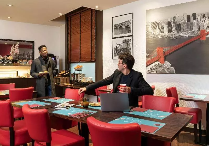 Aparthotel Adagio La Défense Esplanade