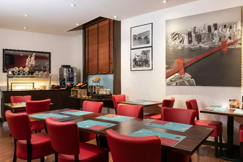 Aparthotel Adagio La Défense Esplanade