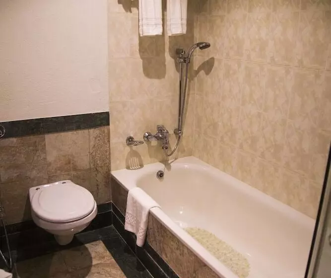 Grand Hotel, Kathmandu