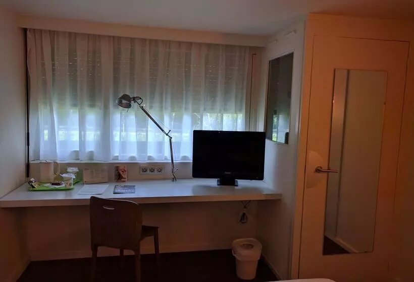 호텔 Campanile Hôtel Auch