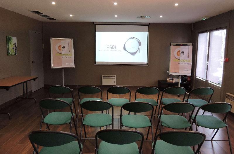 فندق Campanile Hôtel Auch