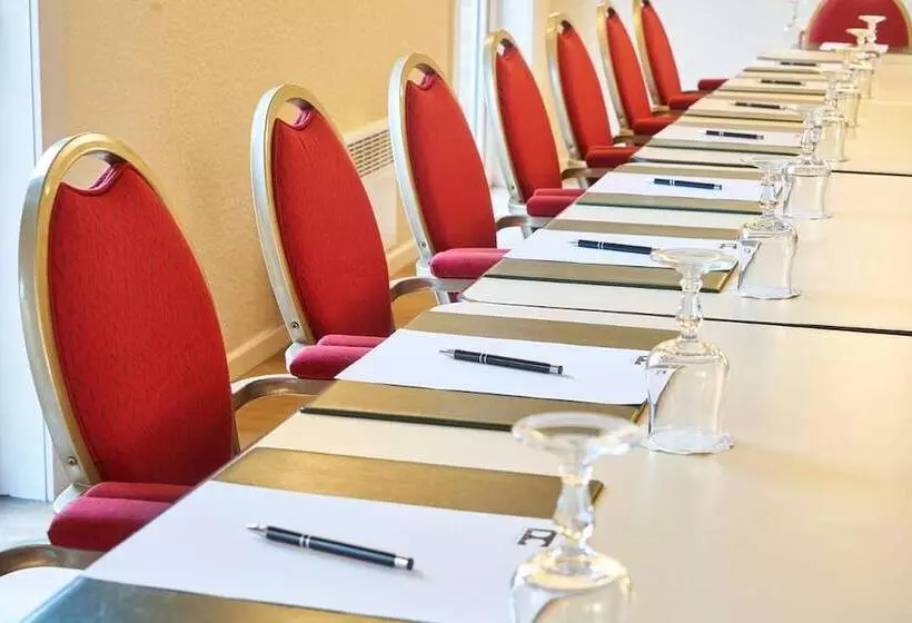 Dc Hotel & Restaurant Brussels South