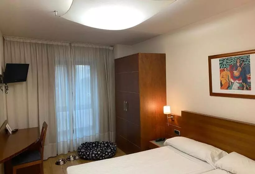 هتل Duerming Longoria Plaza