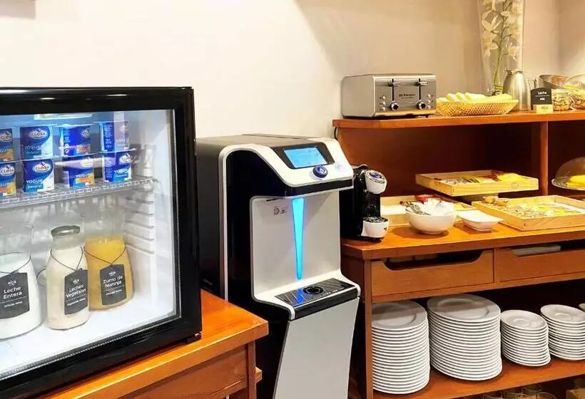 هتل Duerming Longoria Plaza