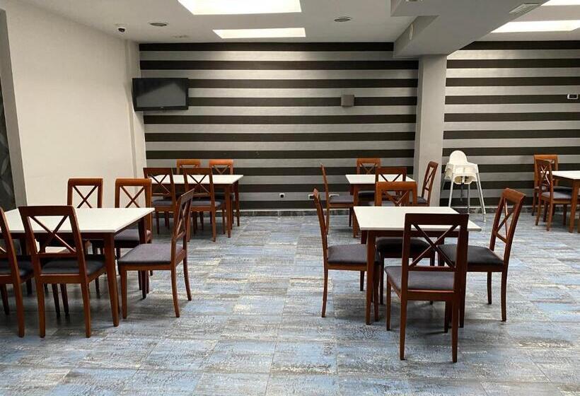 בית מלון כפרי Duerming Longoria Plaza