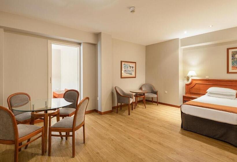 هتل Holiday Inn Thessaloniki, An Ihg
