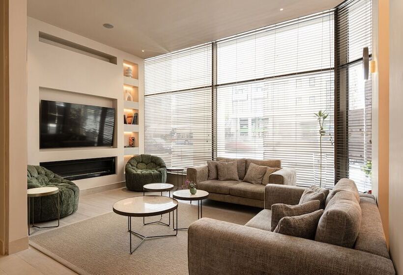 هتل Holiday Inn Thessaloniki, An Ihg