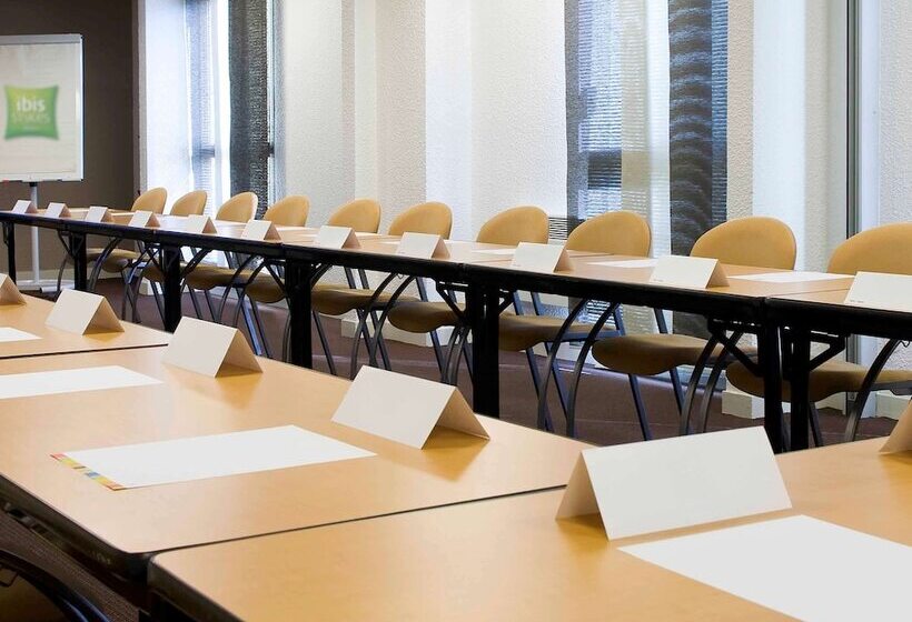 هتل Ibis Styles Bordeaux Aeroport