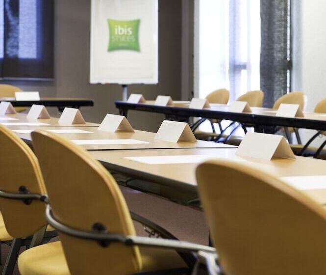 هتل Ibis Styles Bordeaux Aeroport
