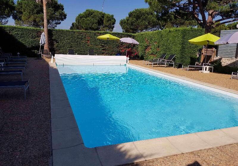 هتل Ibis Styles Fréjus St Raphael