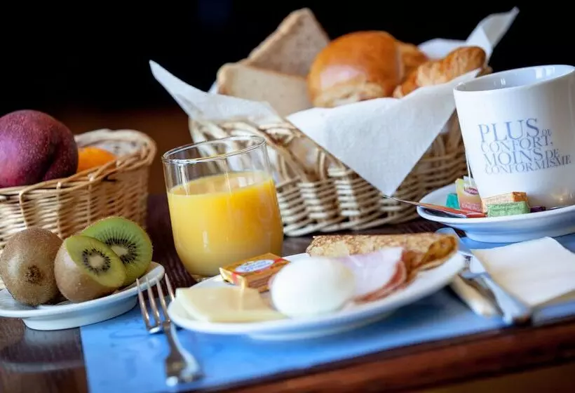 호텔 Kyriad Tarbes Odos