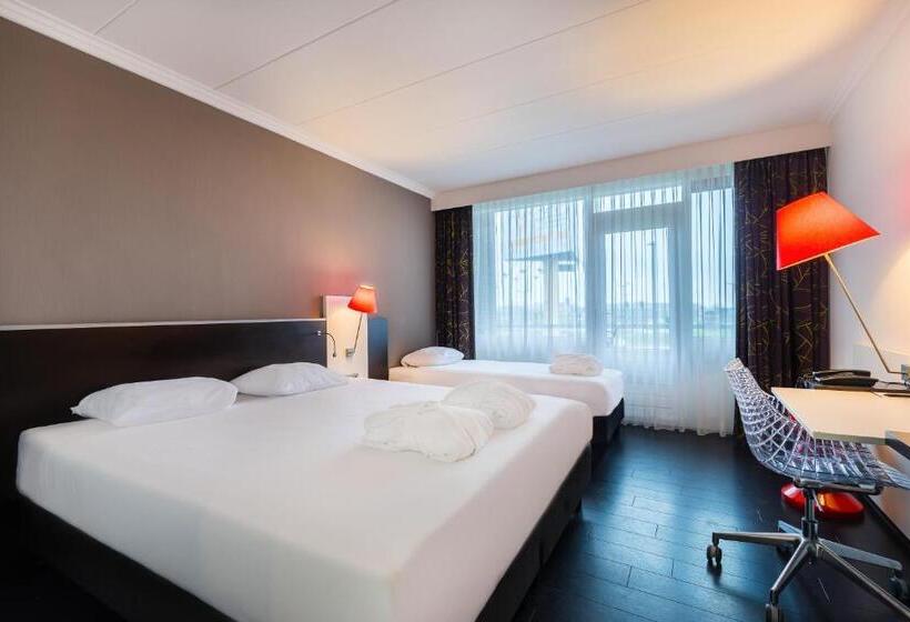 בית מלון כפרי Postillion Utrecht Bunnik