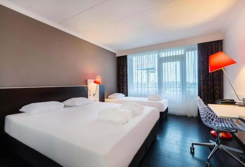 호텔 Postillion Utrecht Bunnik