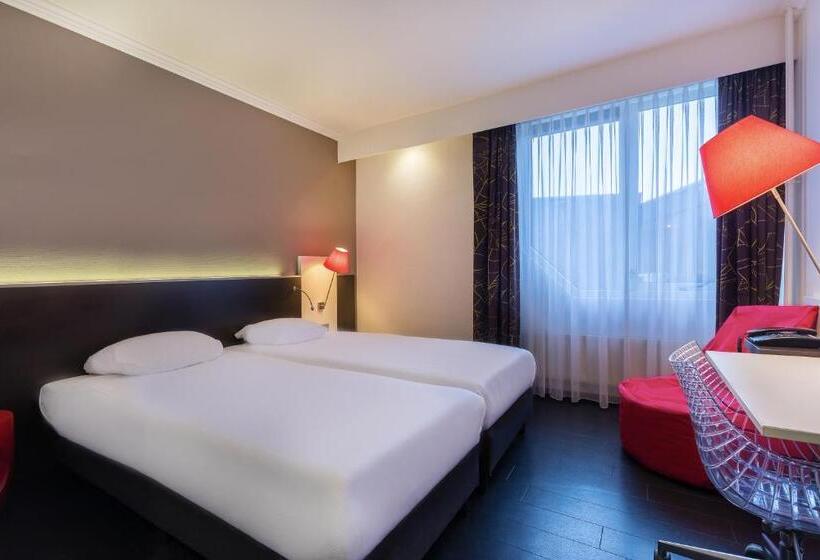 בית מלון כפרי Postillion Utrecht Bunnik